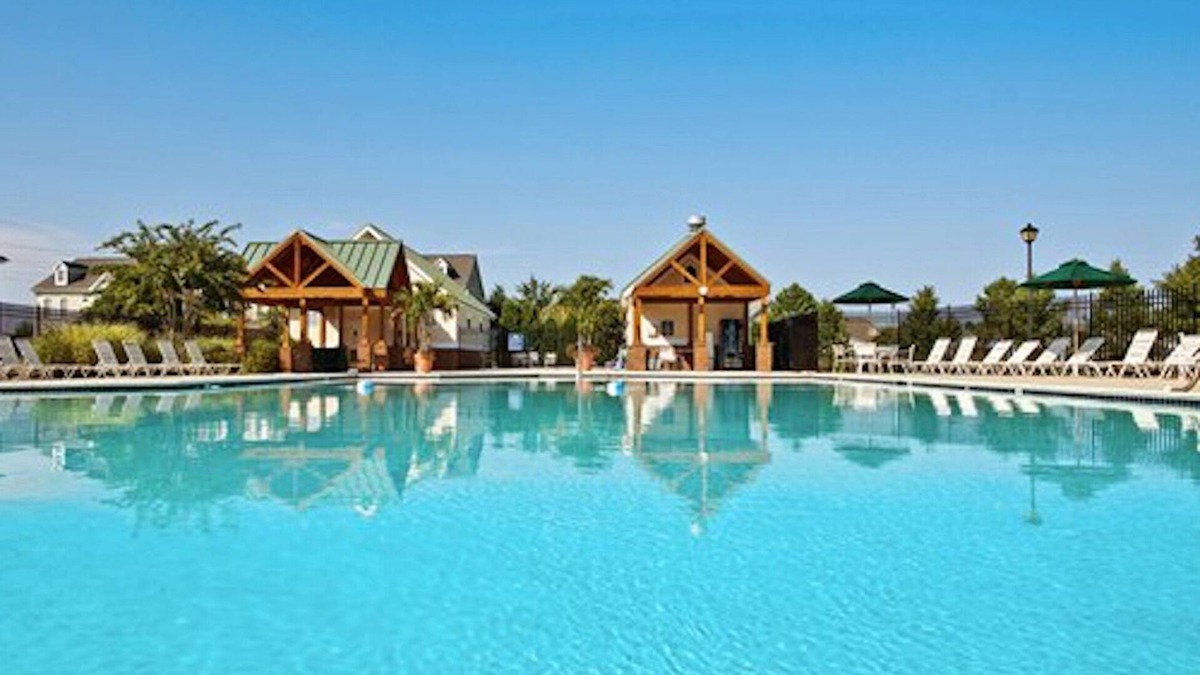 Ocean View House | Steps from Pavilion, Pools, Golf, & Restaurant/Bar! | 4BR 4BA | Sleeps 13!