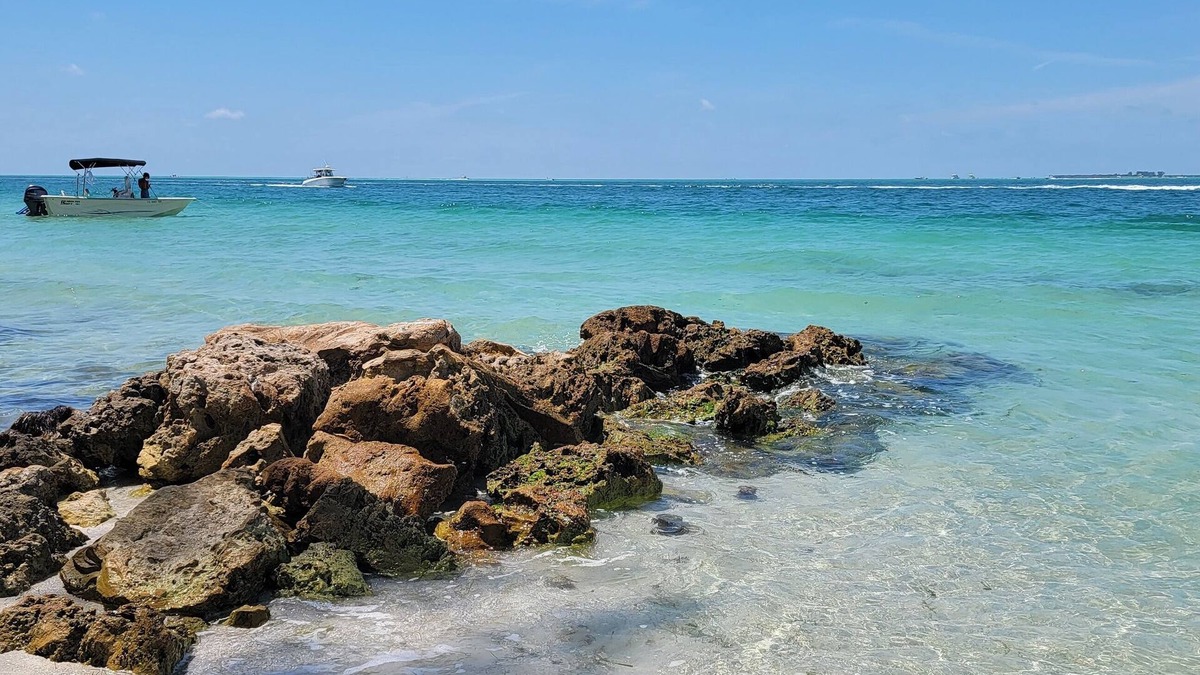 Anna Maria House | Steps to Beach Access, Bean Pointn3-4 Bdr Mother-in-law Site Option Downstairsn