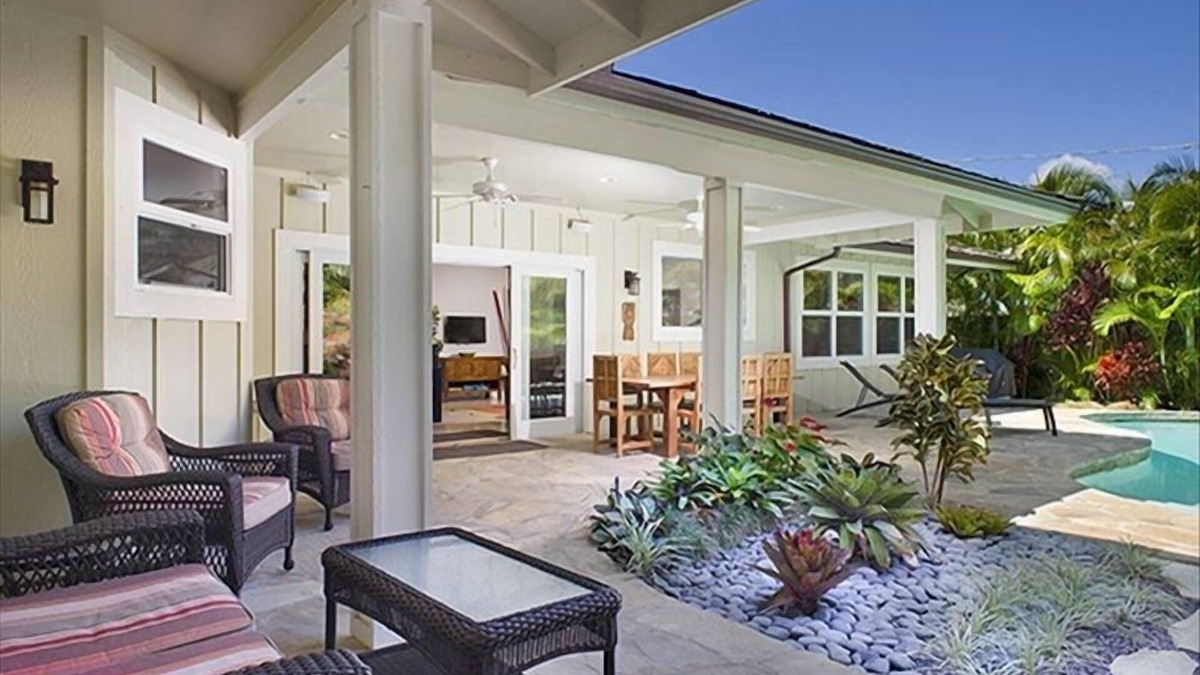 Lanikai House | Steps to Beach-Heated Pool-AC-Gated Community-Minimum Stay 7 Nights-CONTACT HOST