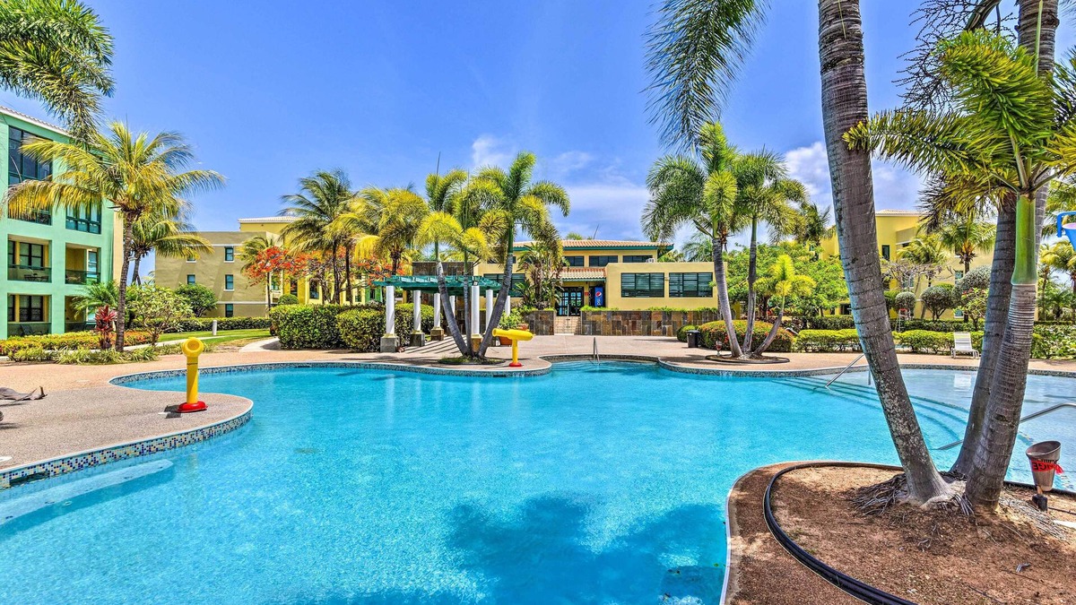 Mediania Baja Condo | Steps to Beach: Loiza Getaway w/Rooftop Patio!