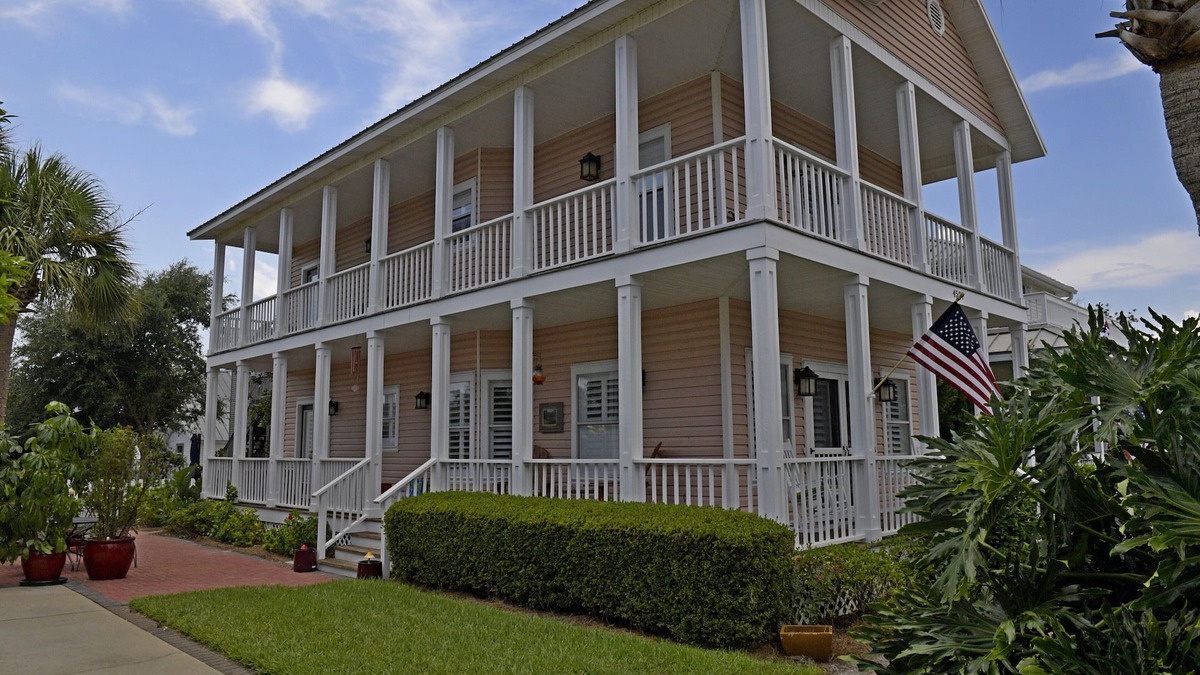 Crystal Shores House | STEPS TO CRYSTAL BEACH see picture for location