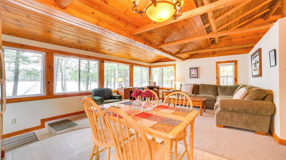 Levering Cabin | Steps to Lakefront: Dog-Friendly Cabin in Levering