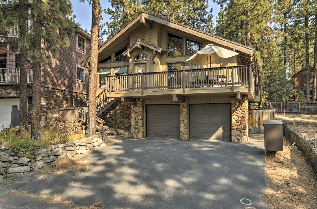 Elk Point House | Steps to Nevada Beach Zephyr Cove Home with Deck!