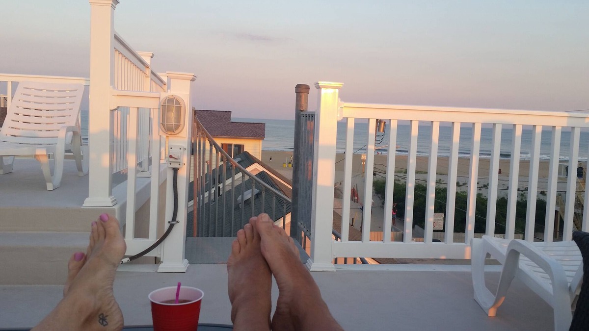 Ship Bottom House | Steps to the Beach - HEATED POOL, Elevator, AMAZING Rooftop Views! NEW, Modern!