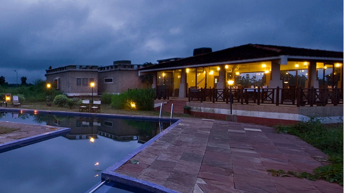 Mocha Hotel | Sterling Kanha