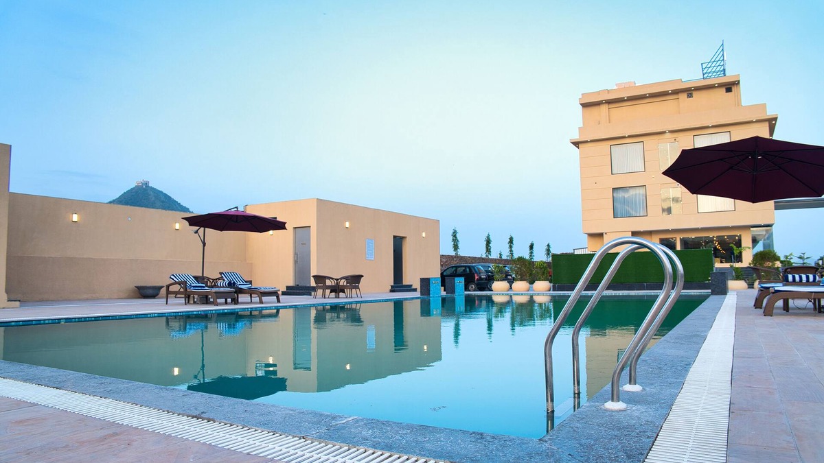 Pushkar Hotel | STERLING PUSHKAR