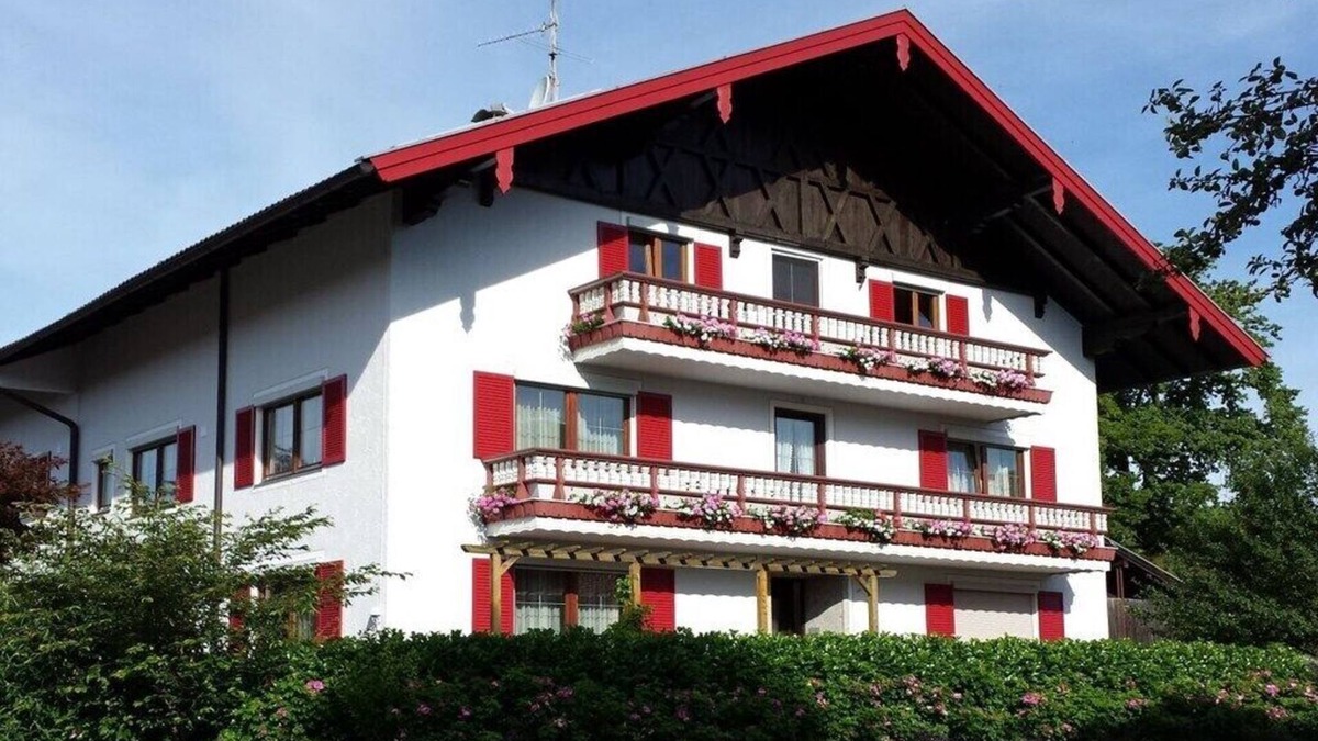 Rimsting House | Stettner Lake in Maderhof