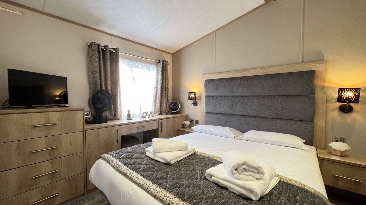 St. Andrews Cottage | Stewart Resort Lodge 3 is a beautiful lodge at a short drive to St Andrews