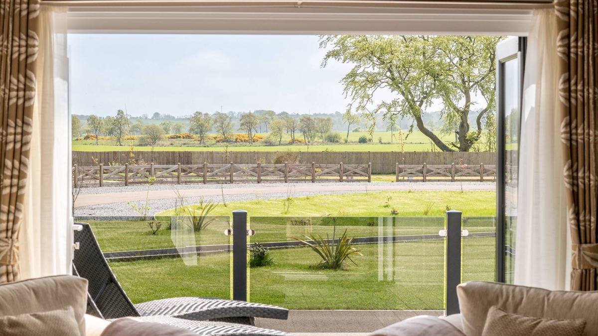 St. Andrews Cottage | Stewarts Resort Lodge 52 - a lodge that sleeps 6 guests in 2 bedrooms