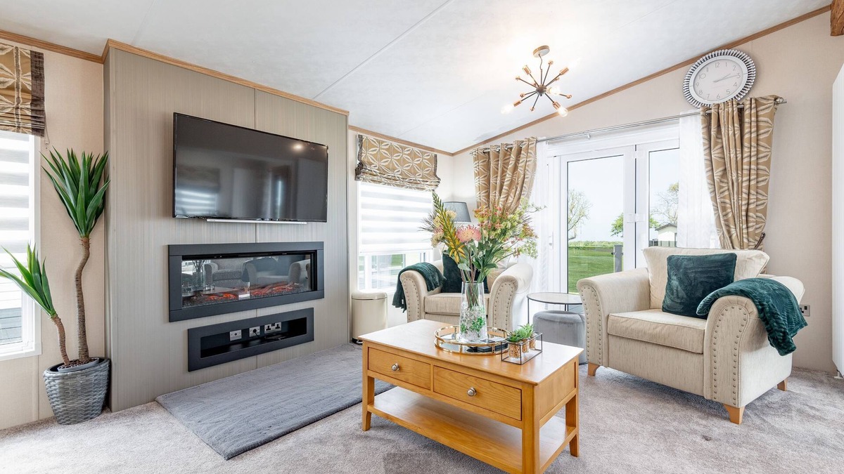 St. Andrews Cottage | Stewarts Resort Lodge 76 - a lodge that sleeps 6 guests in 2 bedrooms