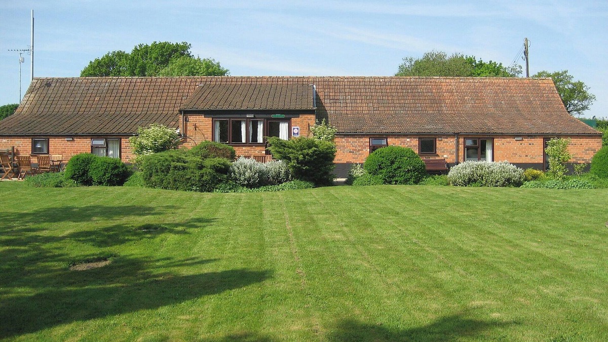 Barney Cottage | STIFF KEY BARN 30955
