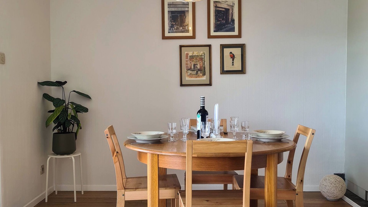 Genk Apartment | Stijlvol Appartement met Terras in het Centrum van Genk!