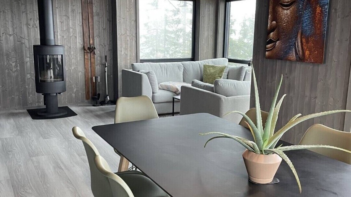 B Cabin | Stilfull Hytte med Jacuzzi og Sauna