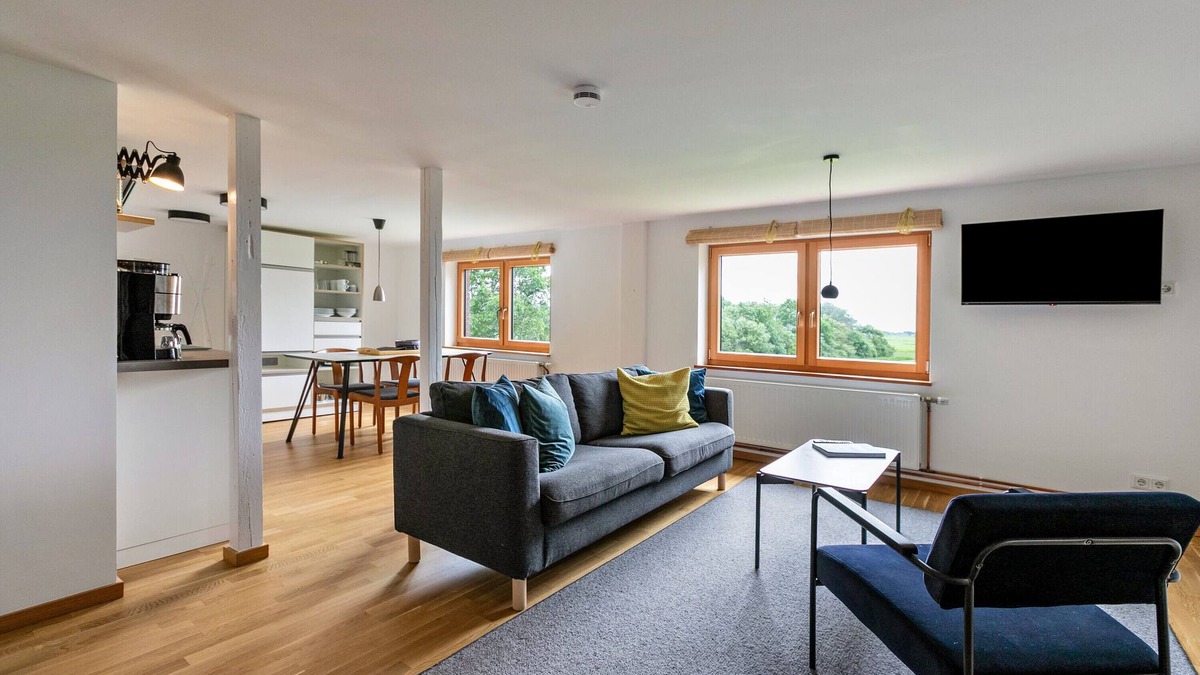 Pellworm Apartment | ‘ Stille des Nordens ’ is a spacious holiday flat approx. 68sqm 3 persons on the upper floor