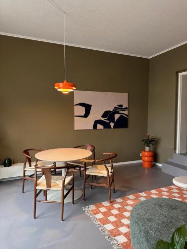 Neuschonefeld Apartment | Stilvoll urban Wohnen in der Innenstadt
