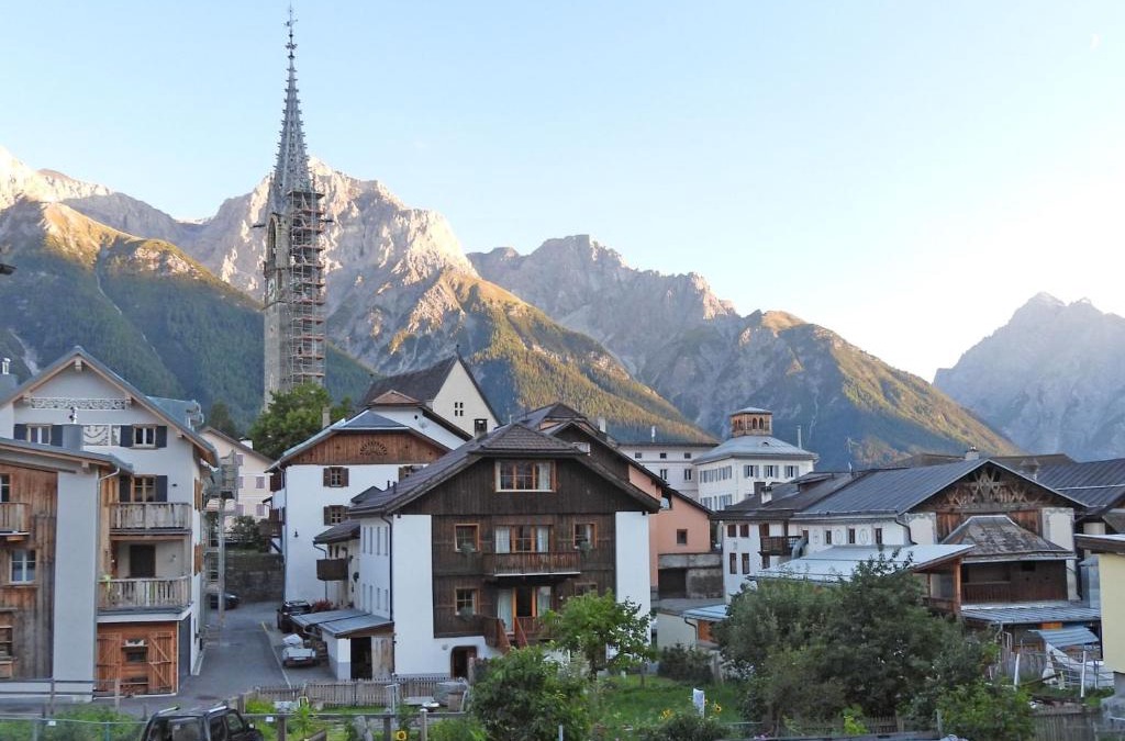 Sent Apartment | Stilvolle 2,5 Zimmer, Ferienwohnung in Sent