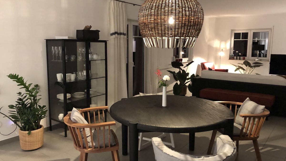 Haigerloch Condo | Stilvolle Ferienwohnung mit Riesiger Dachterrasse