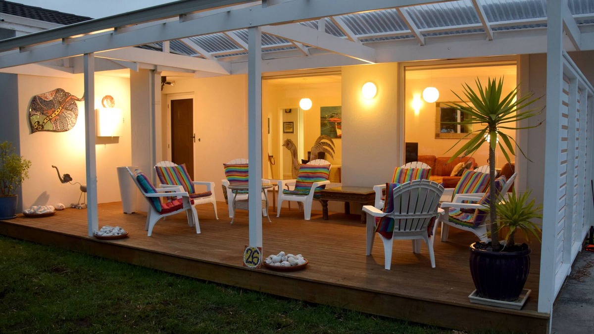 Emu Point House | STINGRAY BEACHHOUSE @emupoint.nComfortable Beachside House with 5 Bedrooms.