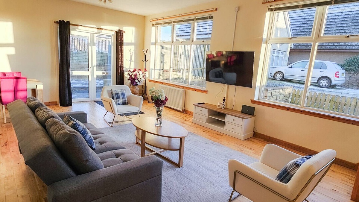 East Lothian Ski Chalet | Stobhill 2 Bedroom House W/sofa bed - Gorebridge