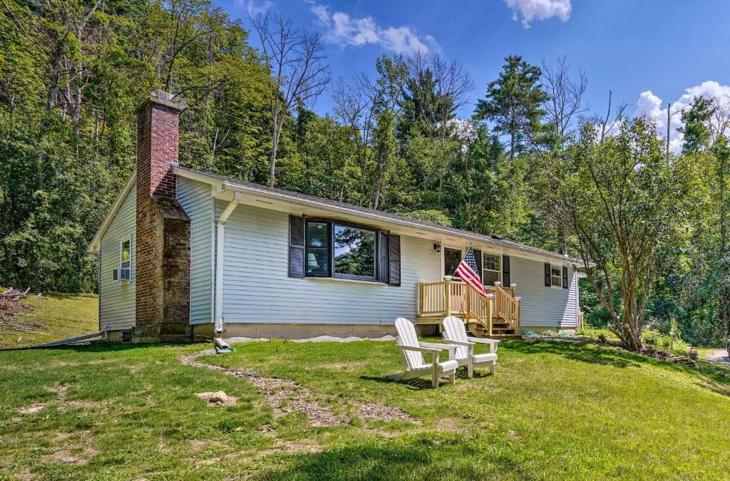 Lenox Dale House | Stockbridge Home Walk to Town Beach!