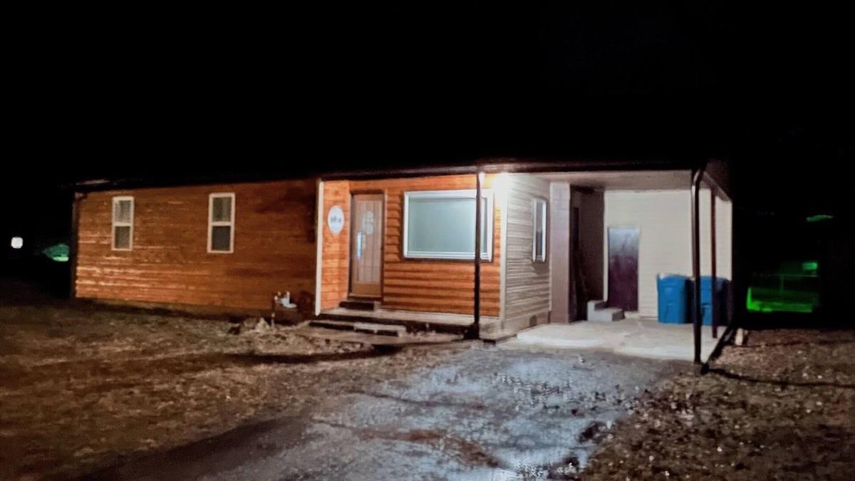 Stockton House | Stockton Lakes’ Rustic Retreat - Cozy & Close