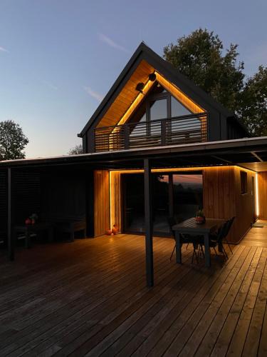 Bodzentyn House | Stodoła Na Kresach - widokowy domek drewniany, całoroczny JACUZZI & SAUNA