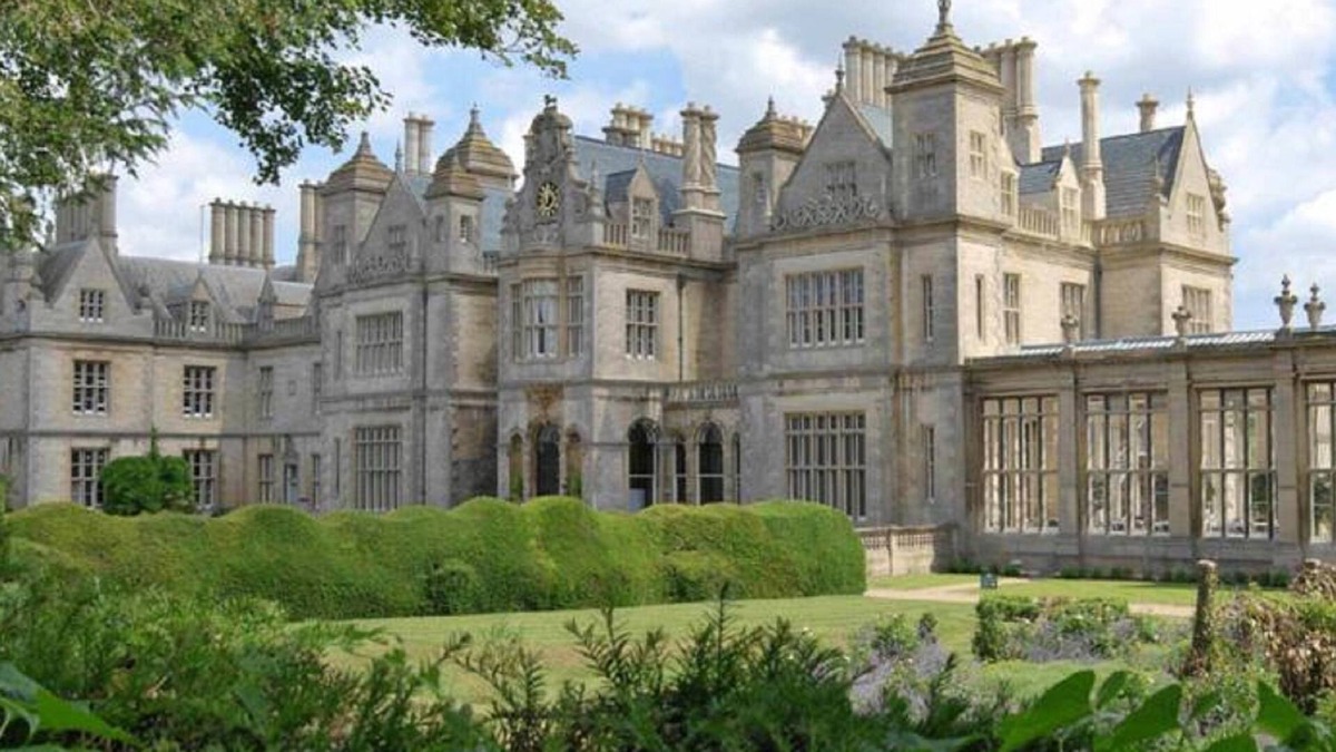 Old Somerby Hotel | Stoke Rochford Hall