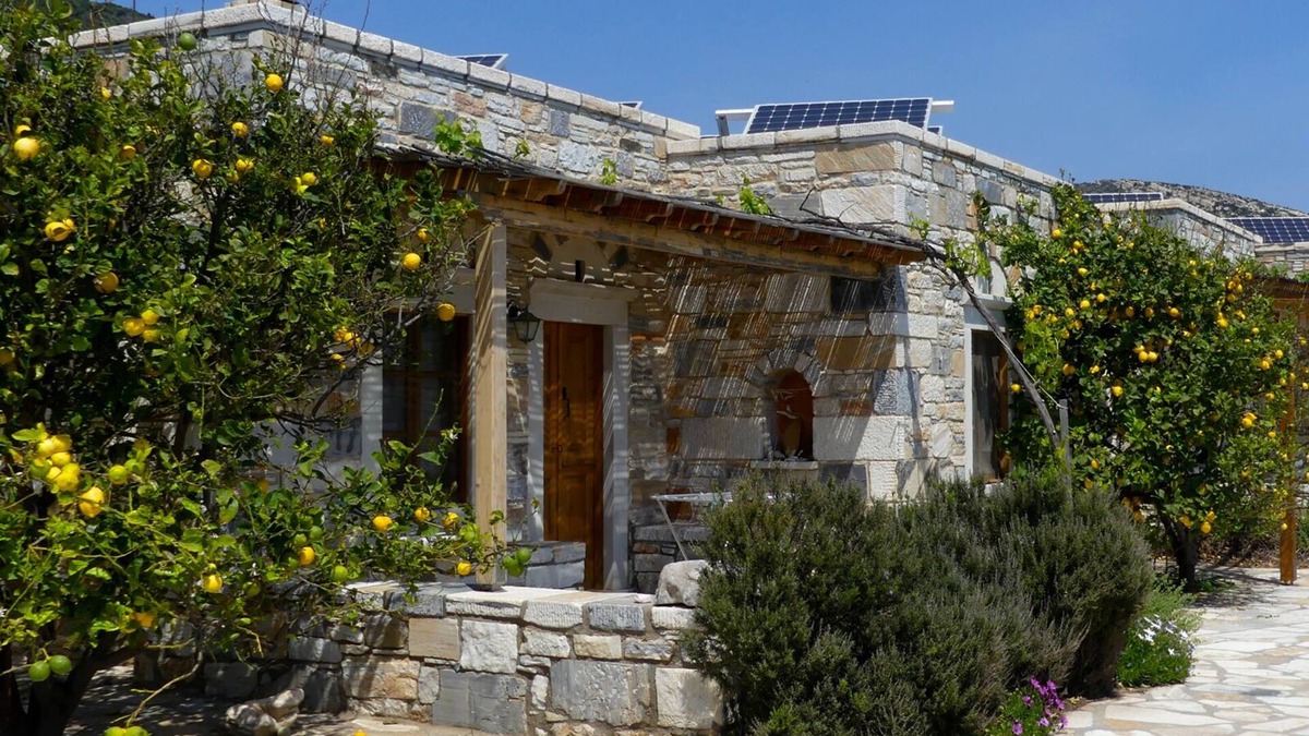 Naxos House | Stone-built houses Azalas, very quiet, directly by the beach, with fireplace