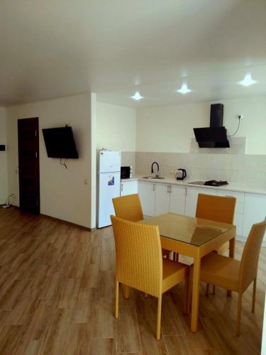 Kamenets-Podol'skiy Apartment | Stone city nova budova