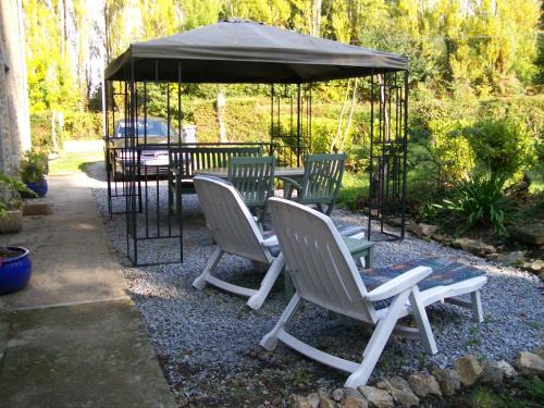 Meneac Bed & Breakfast | Stone Cottage