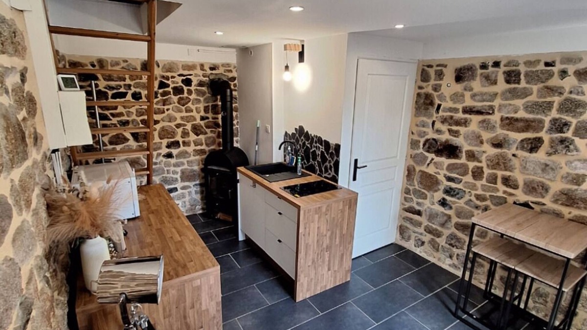 Roz-sur-Couesnon House | Stone cottage with private garden, in a quiet location, on the Mont-Saint-Michel bay
