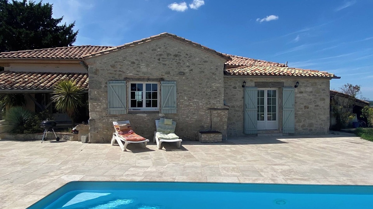 Monflanquin House | Stone country house