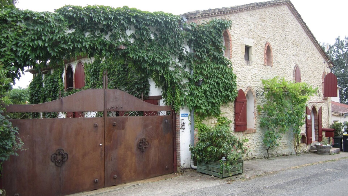 Fosses-et-Baleyssac House | Stone country house with swimming pool for 10/12 people