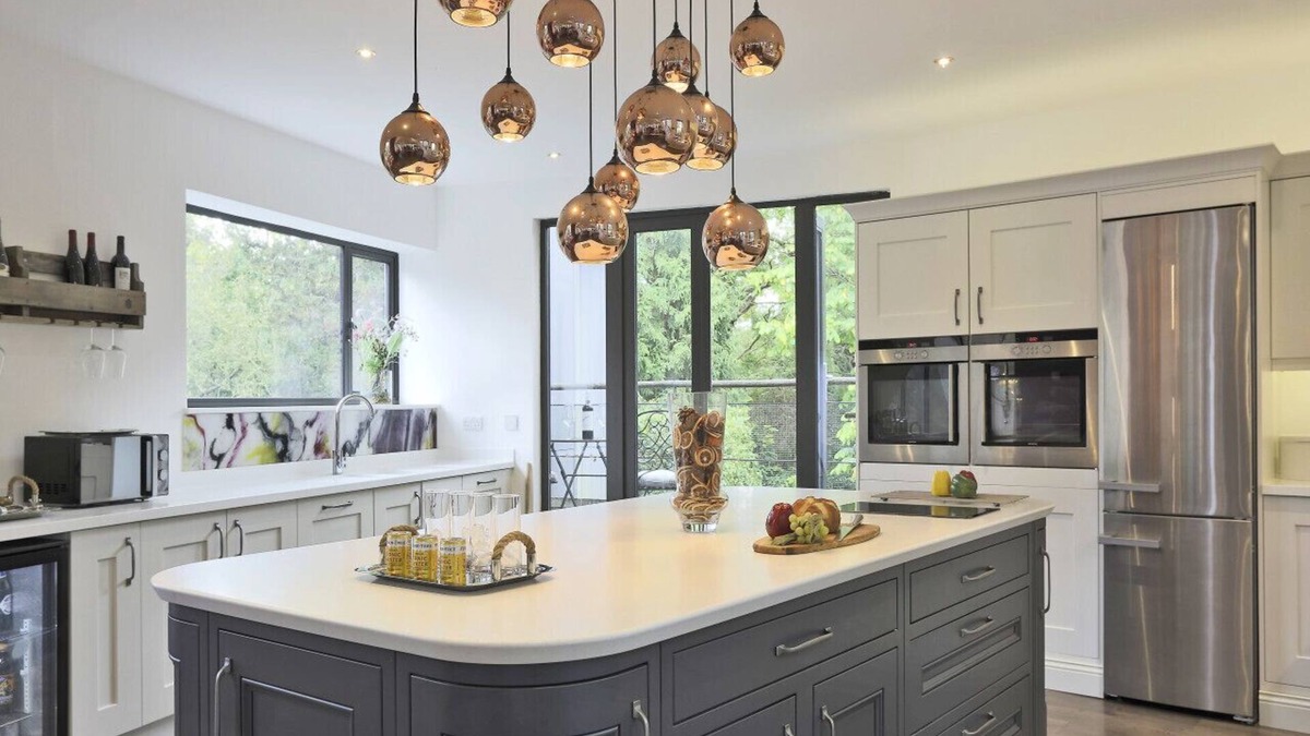 Lavenham House | Stone Farm - Six Bedroom House, Sleeps 12