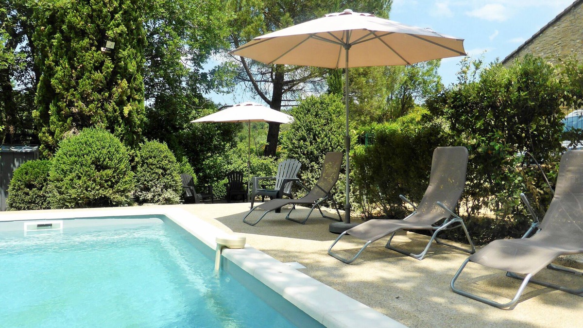 Entrechaux House | Stone farmhouse with private pool for up to 8 people