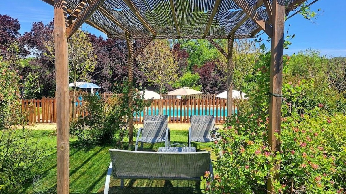 Saint-Aubin-de-Nabirat House | Stone gites, peaceful, large pool & many on-site activities, ideal for families.