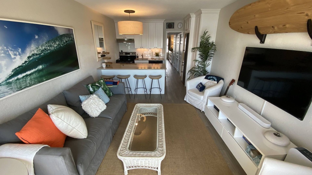 Stone Harbor Condo | Stone Harbor Bayfront retreat in ideal downtown location!