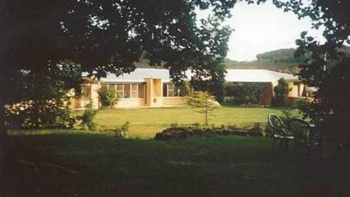 Duckmaloi House | Stone Hedge - large country house, near Oberon