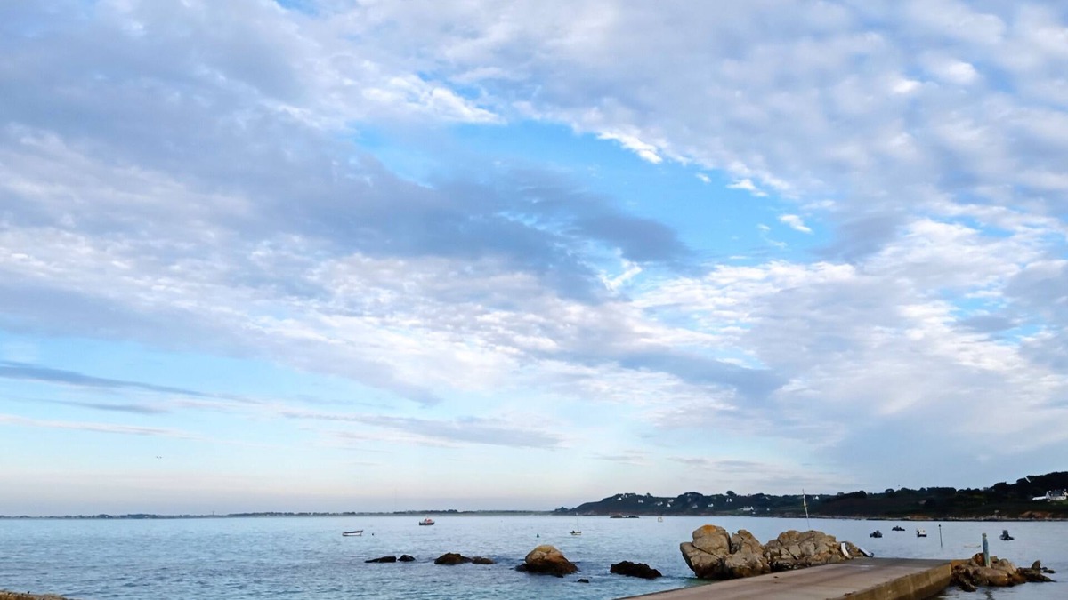 Plouguerneau House | Stone house 300 m from the beach