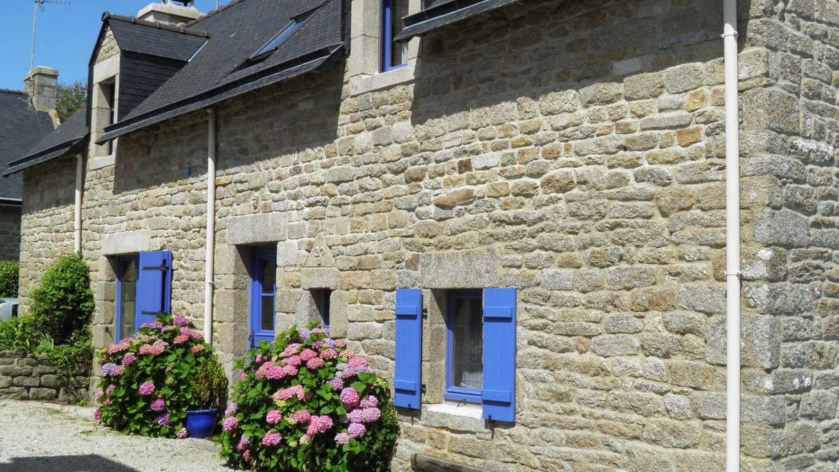 Ploemeur House | Stone house 350 m from the beach