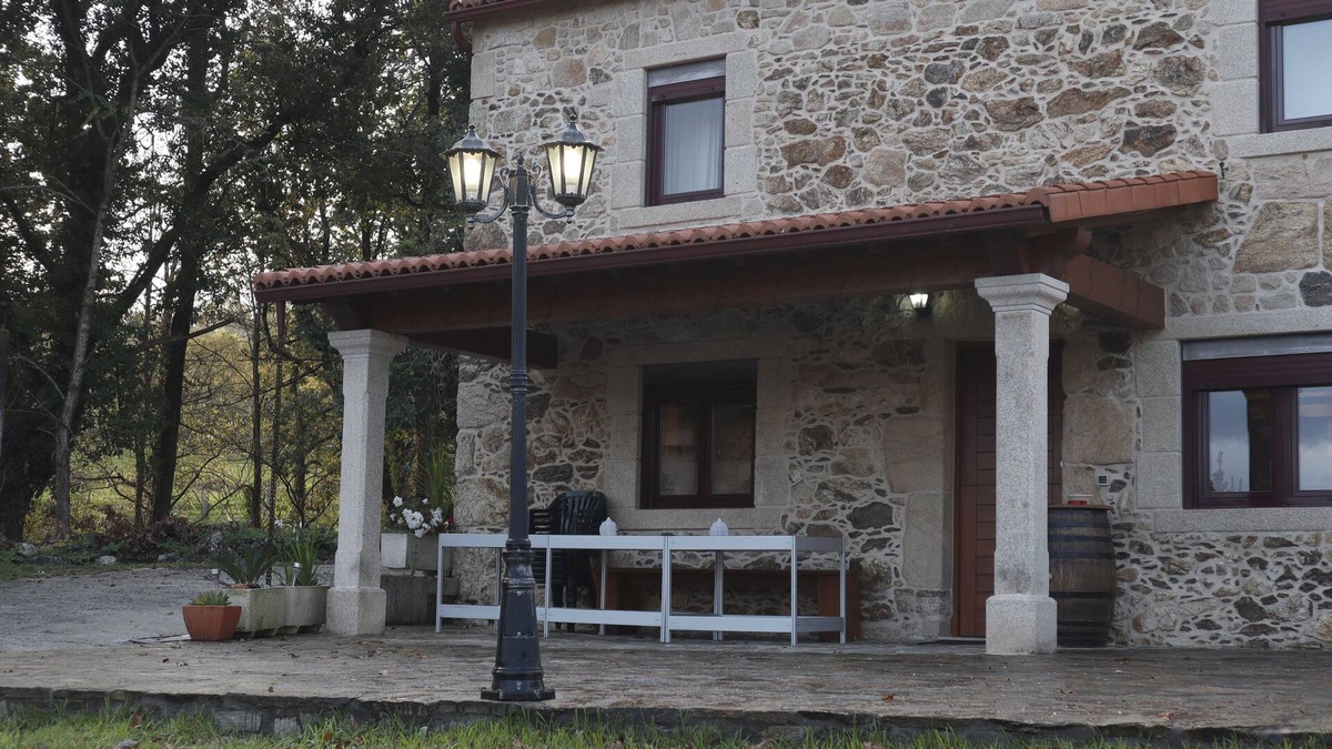 Vedra House | Stone house "A Lameira", enjoy Galicia.