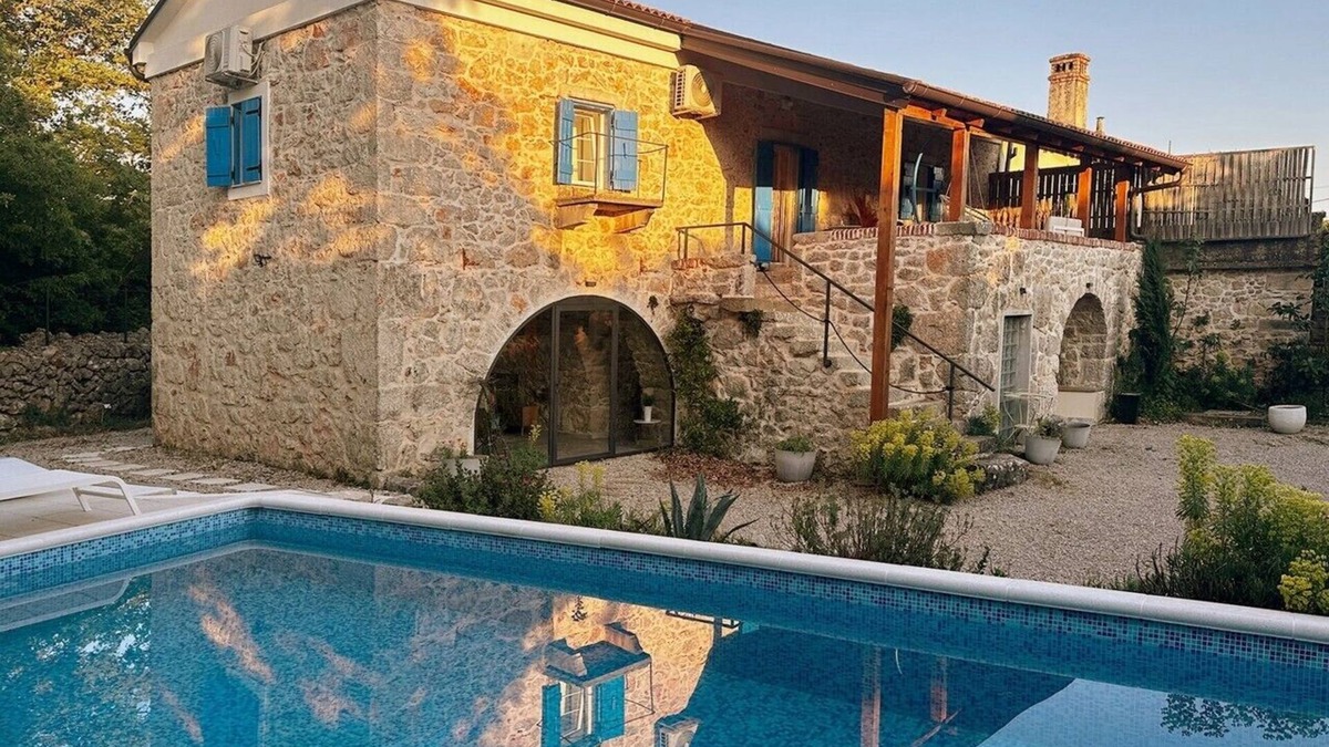 Gostinjac Villa | Stone house Emilia with pool on the island of Krk