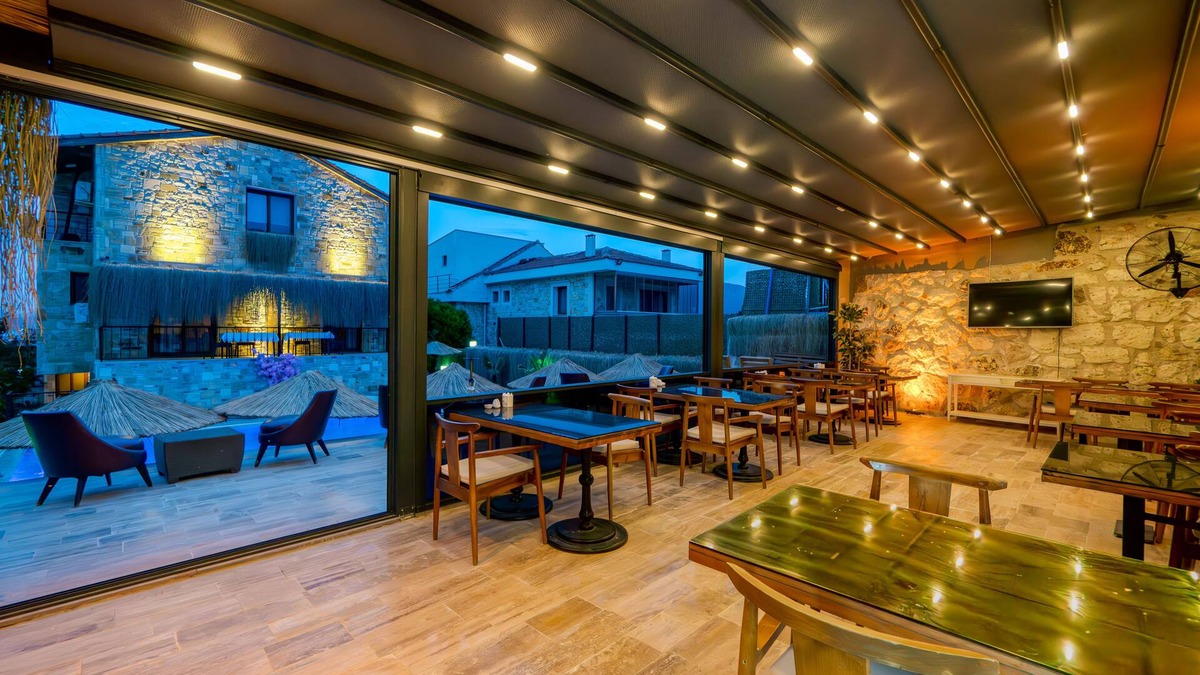Yenifoca Hotel | Stone House Foca Butik Otel