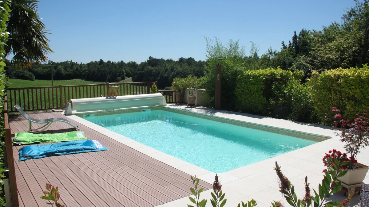 Bertric-Buree House | Stone house for 6 people, private heated pool