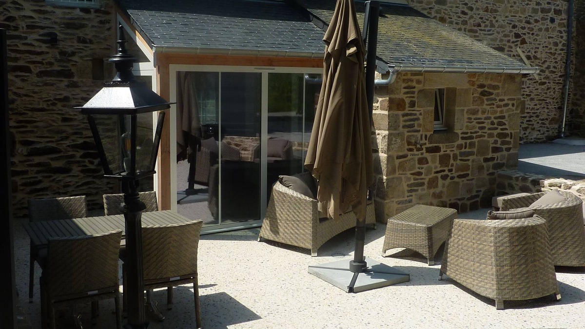 Pleven House | Stone house in a protected natural site, totally renovated in 2019