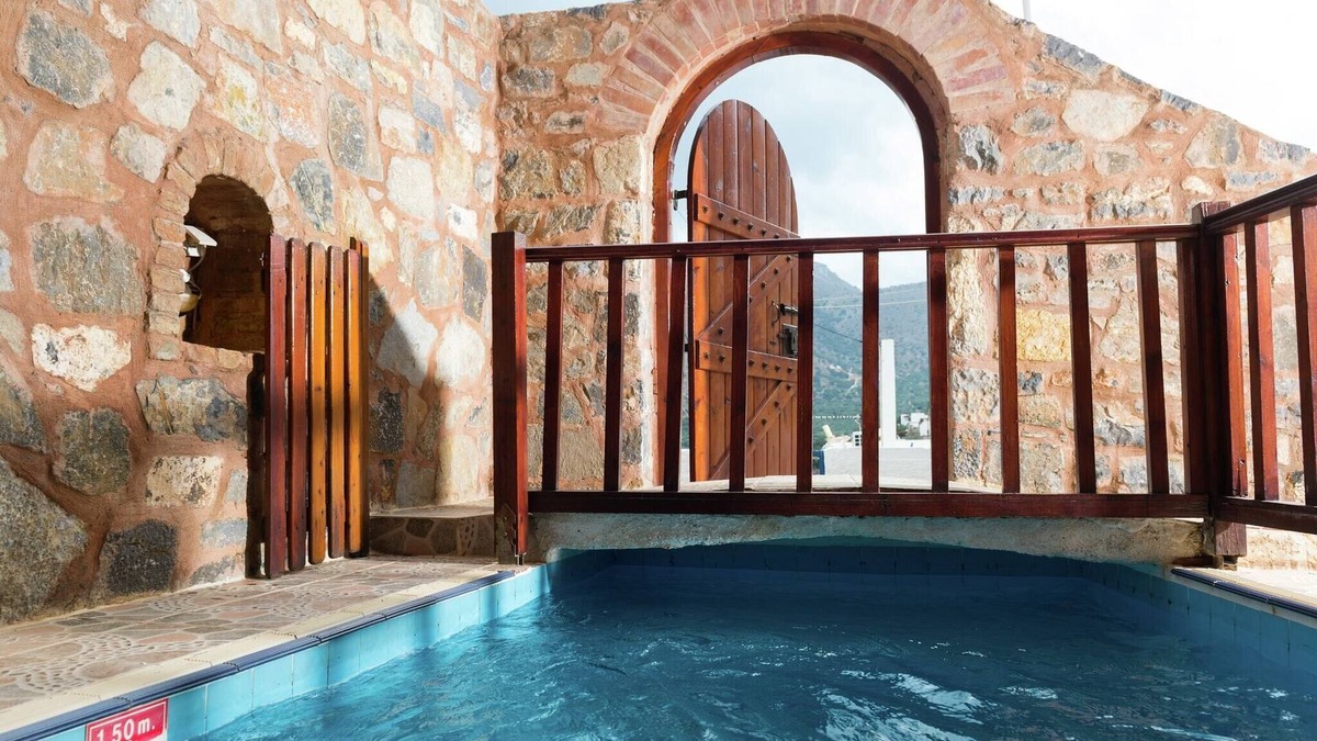Mavrikiano Apartment | Stone House in Elounda with Gulf Views