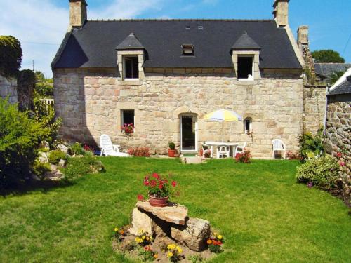 Plouhinec House | Stone House in Kersiny near the Beach