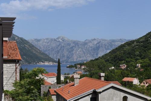 Donji Morinj Apartment | Stone house Morinj