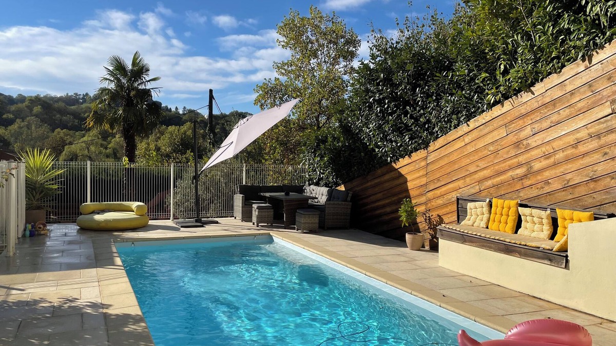 Uzos House | Stone house with pool and garden 15min from Pau