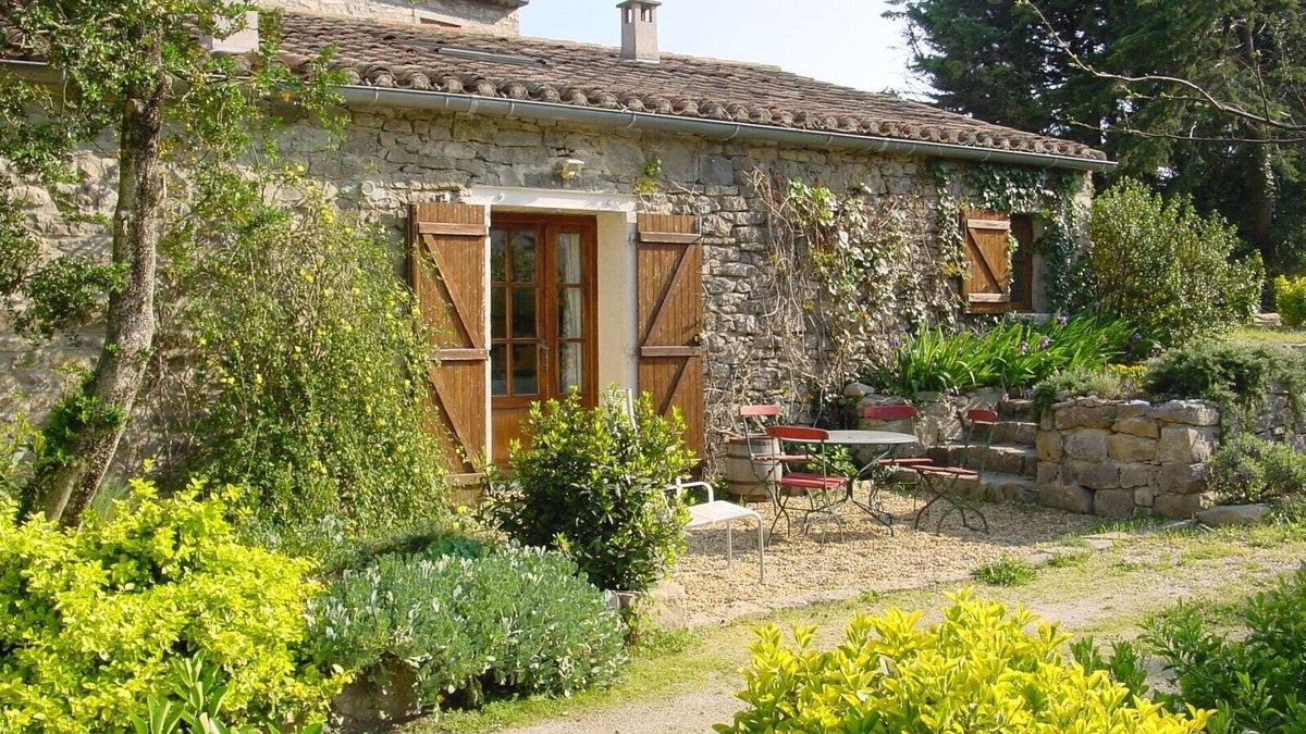Lauret House | Stone house with garden, quiet, south of France. Wine village, near Montpellier